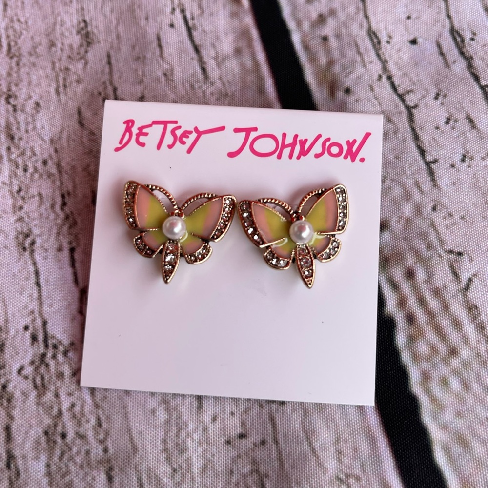 Betsey Johnson Butterfly shaped earrings with pearls.